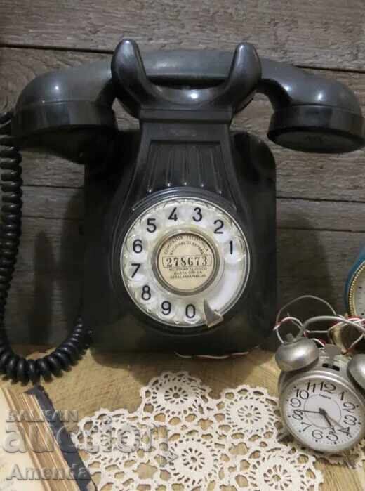 Telefon de perete din bachelită