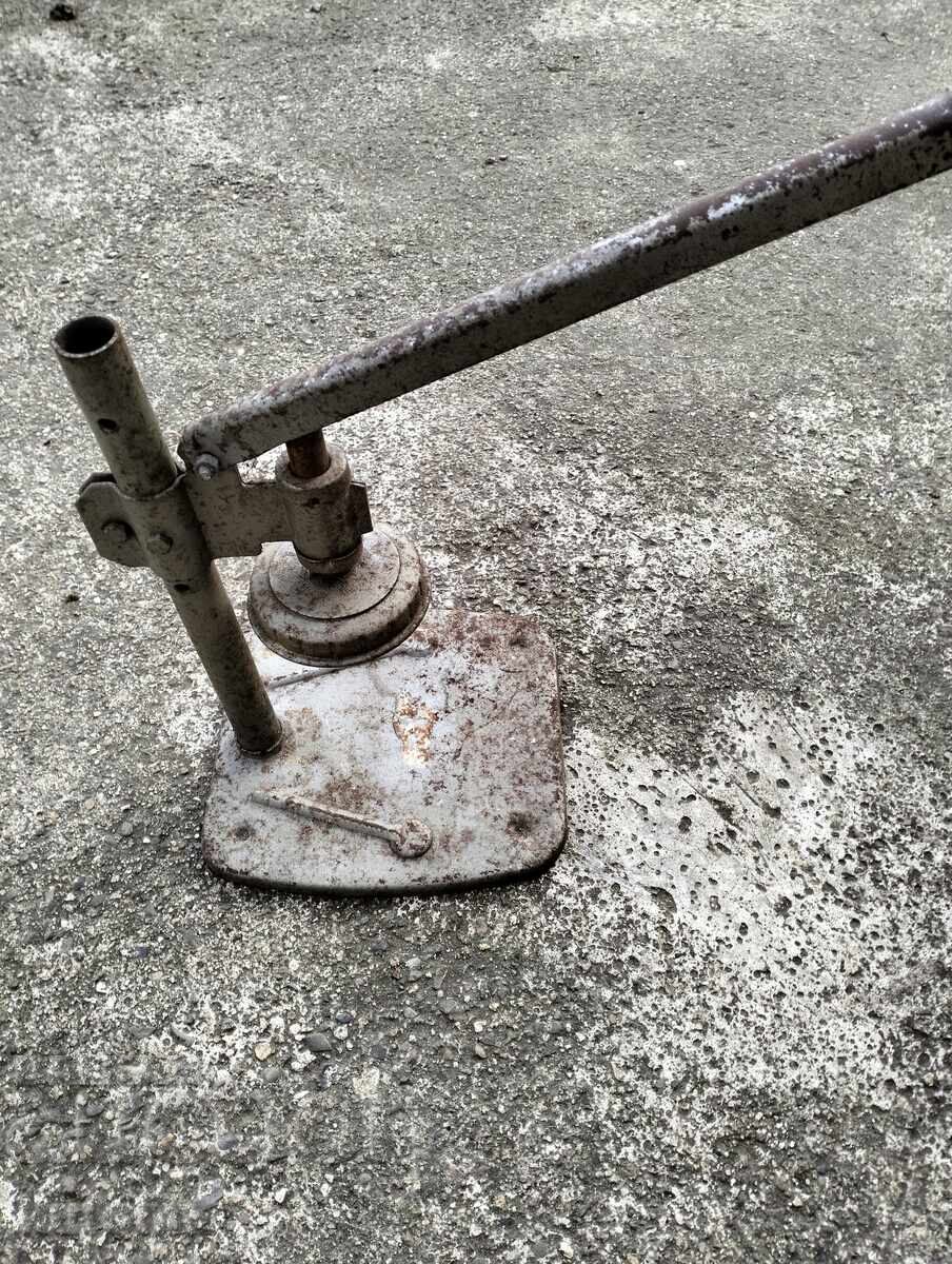 Old jar stopper with price € 19.99 | 39.10 BGN