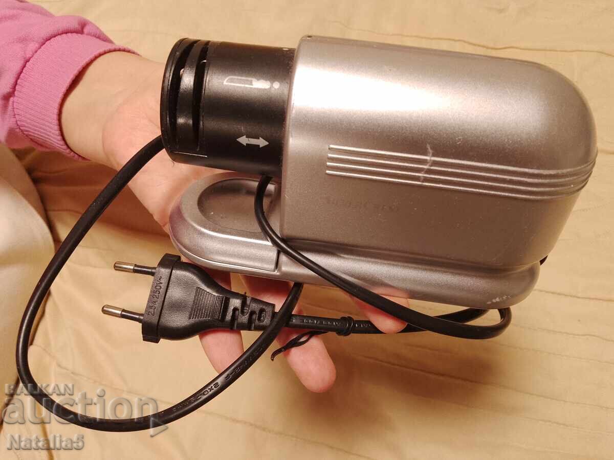 Точилка за ножове и ножици