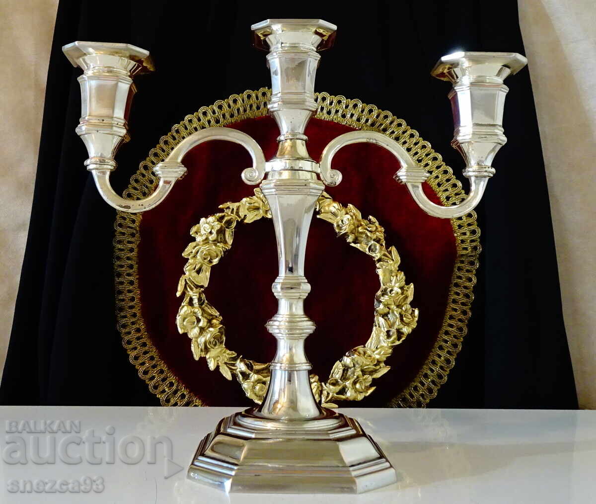 Sfeșnic argintat triplu, sfeșnic triplu din cupru Sfeșnic argintat triplu, sfeșnic triplu din cupru