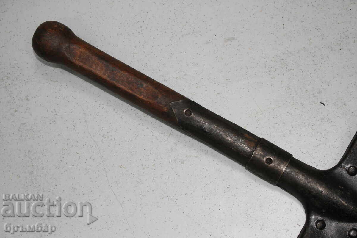 Licitație Lopata voenna ot Pŭrvata Svetovna voĭna s trion