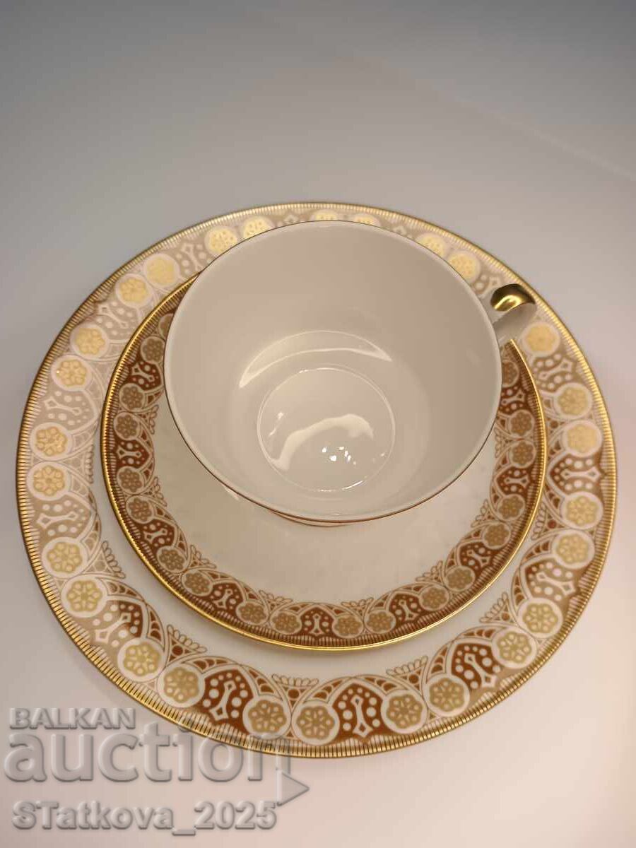 Аукцион Винтидж порцеланов троен сет Аукцион Винтидж порцеланов троен сет