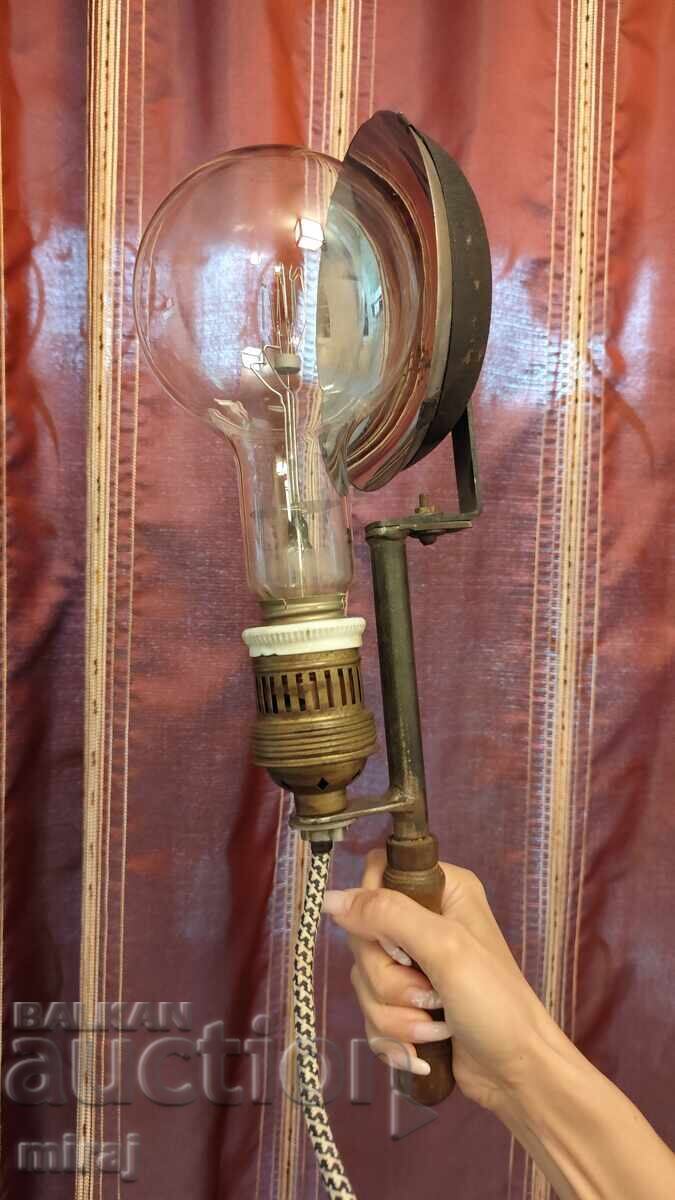 Παράδοση Παλιός σκηνικός προβολέας