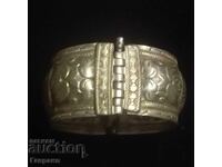 Стара възрожденска кована гривна сребро сачан