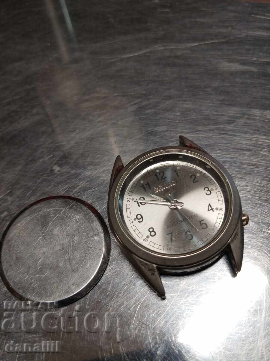 Delivery of Old Seiko5 quartz watch