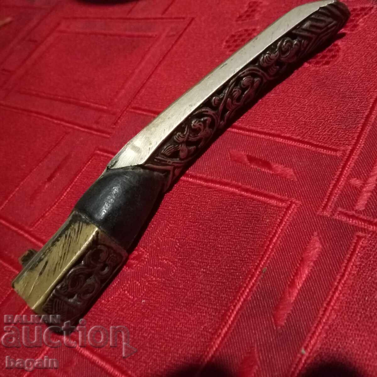 Teacă tibetană veche cu preț € 41.00 | 80.19 BGN