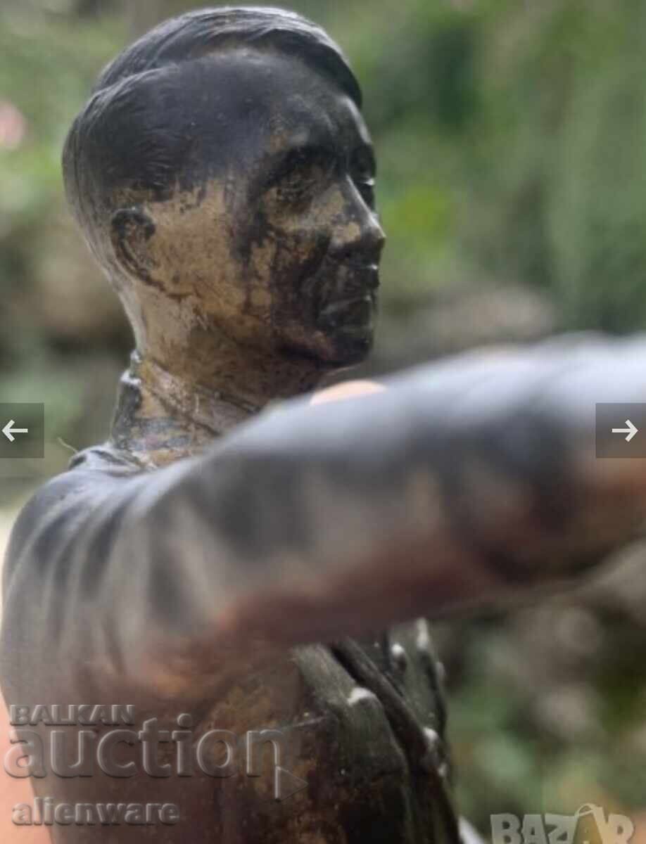 Χάρτινο αγαλματίδιο του Α. Χίτλερ με τιμή € 170.00 | 332.49 BGN