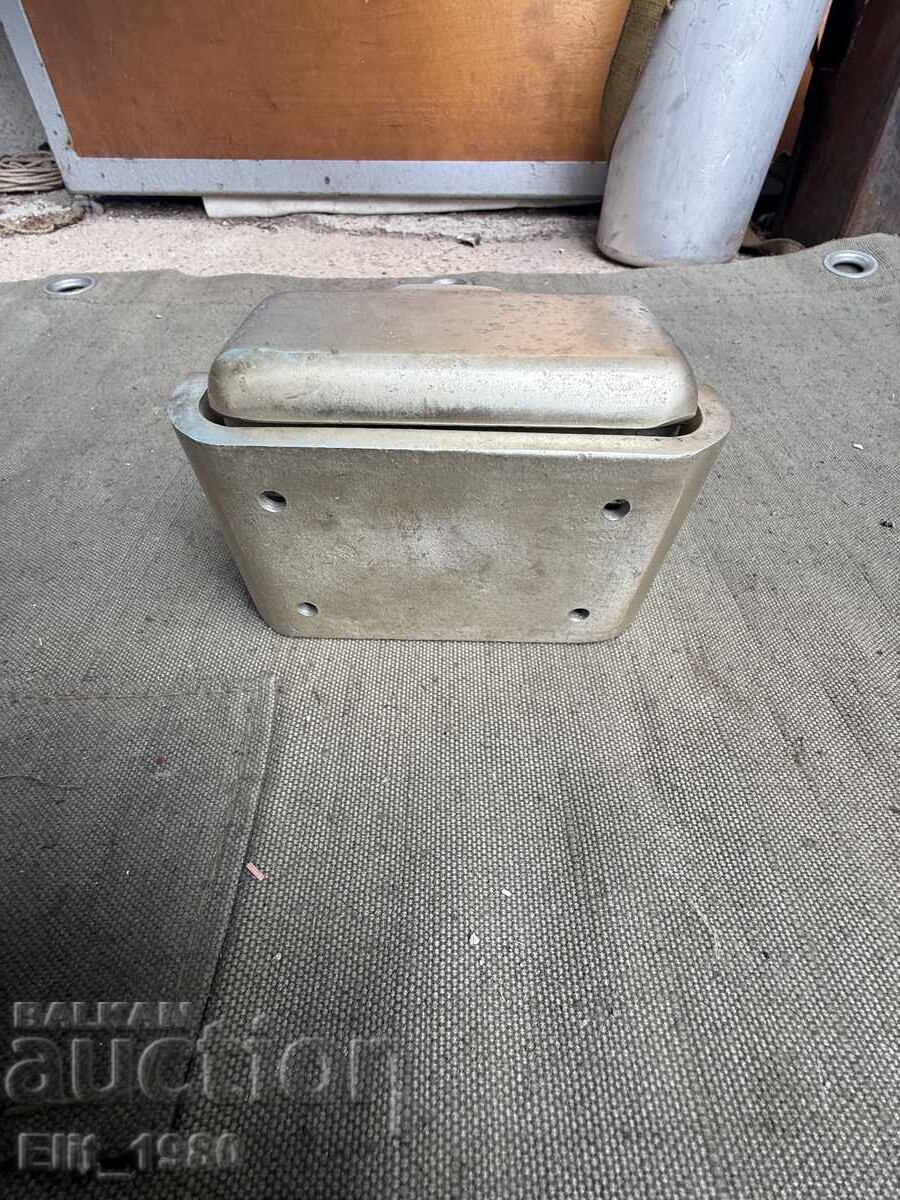 Доставка на Влаков Пепелник Доставка на Влаков Пепелник