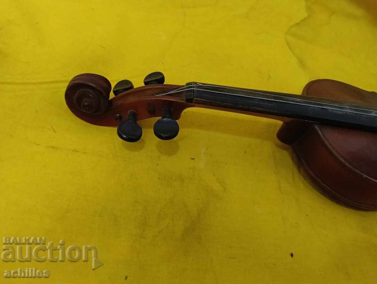 Доставка на Стара цигулка Доставка на Стара цигулка