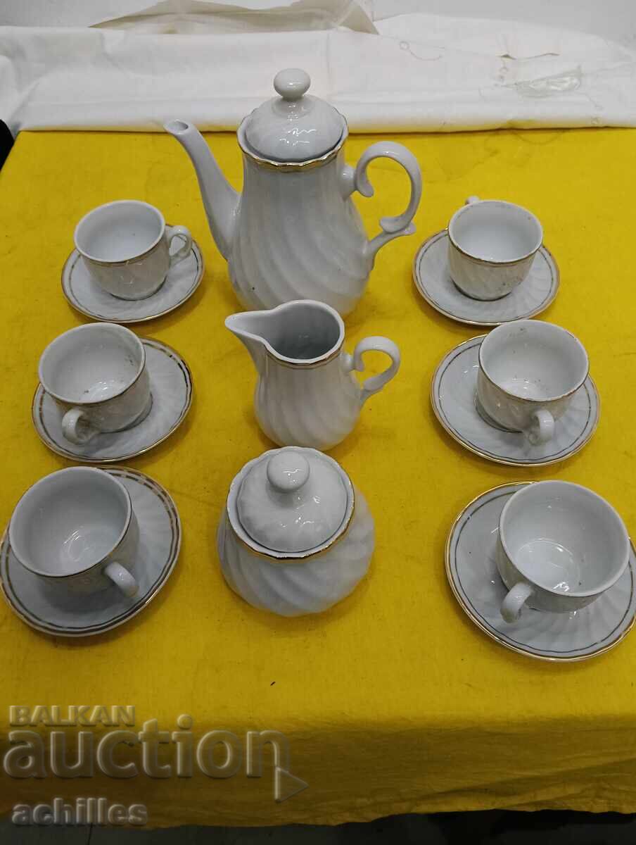 Български порцеланов сервиз Български порцеланов сервиз