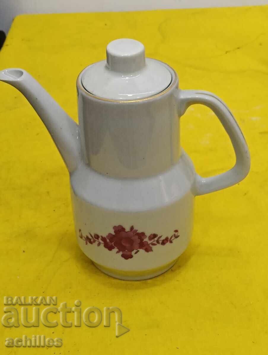 Βουλγάρικες πορσελάνινες κανάτες με τιμή € 15.00 | 29.34 BGN Βουλγάρικες πορσελάνινες κανάτες με τιμή € 15.00 | 29.34 BGN