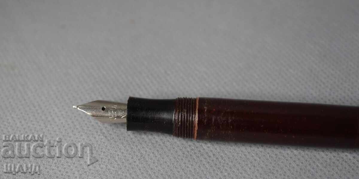 Licitație Lider Stilou vechi din bachelită cu cutie capac cu buburuză Licitație Lider Stilou vechi din bachelită cu cutie capac cu buburuză