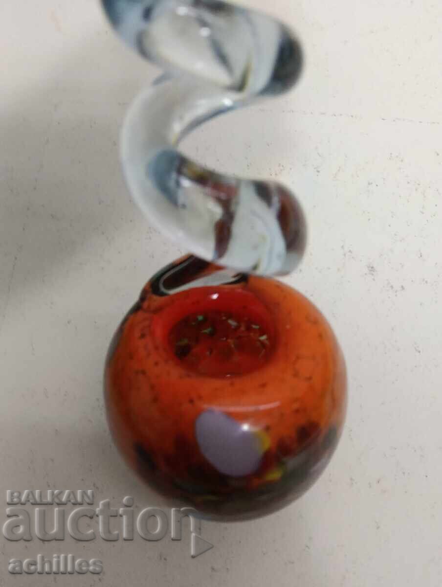 Παράδοση Ενδιαφέρον πολύχρωμο γυαλί Παράδοση Ενδιαφέρον πολύχρωμο γυαλί