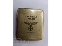 Γερμανικό ταμπακιέρα με σβάστικα