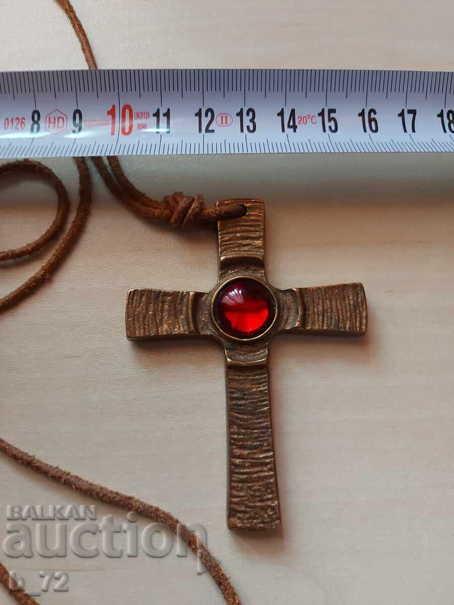 Μεγάλος χάλκινος σταυρός, μενταγιόν - 6