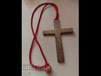 Дървен кръст, медальон