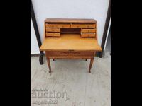 Όμορφο vintage γραφείο από μασίφ ξύλο!!!