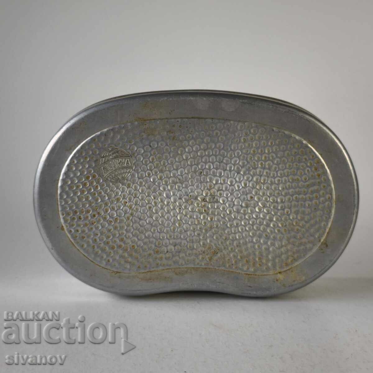 Аукцион Стара алуминиева кутия за сандвичи ALUWA ГДР #6222 Аукцион Стара алуминиева кутия за сандвичи ALUWA ГДР #6222