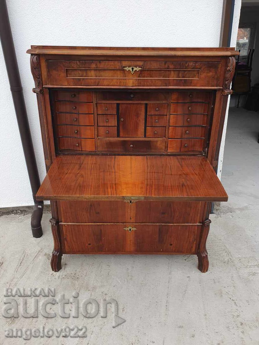 Красиво винтидж писалище масив!!! с цена € 0.01 | 0.02 лв.