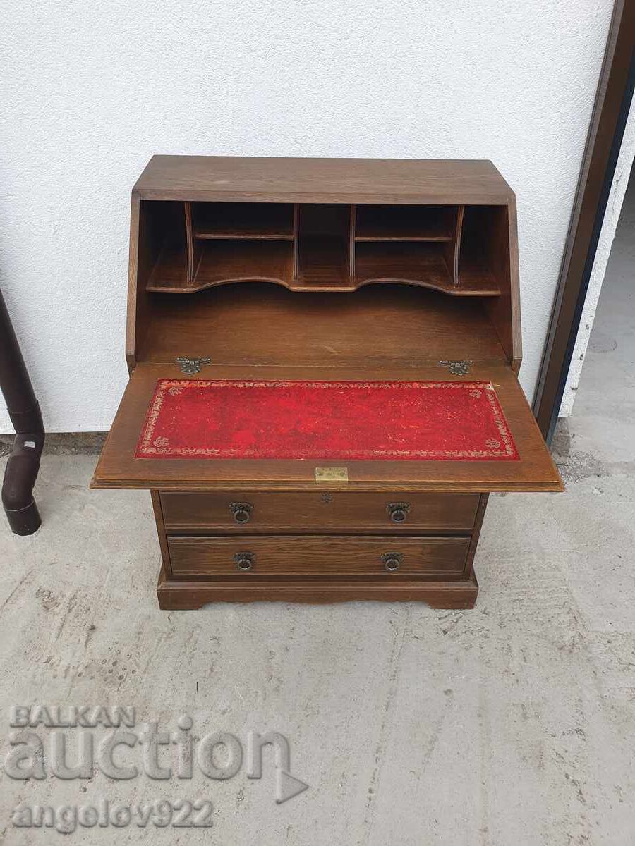 Beautiful vintage solid wood desk!!! with price € 0.01 | 0.02 BGN Beautiful vintage solid wood desk!!! with price € 0.01 | 0.02 BGN