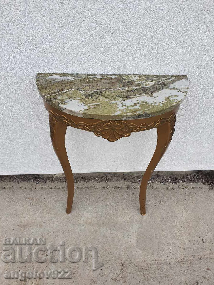 Όμορφο vintage κονσόλα τραπεζάκι με μαρμάρινη επιφάνεια!!! με τιμή € 30.00 | 58.67 BGN Όμορφο vintage κονσόλα τραπεζάκι με μαρμάρινη επιφάνεια!!! με τιμή € 30.00 | 58.67 BGN