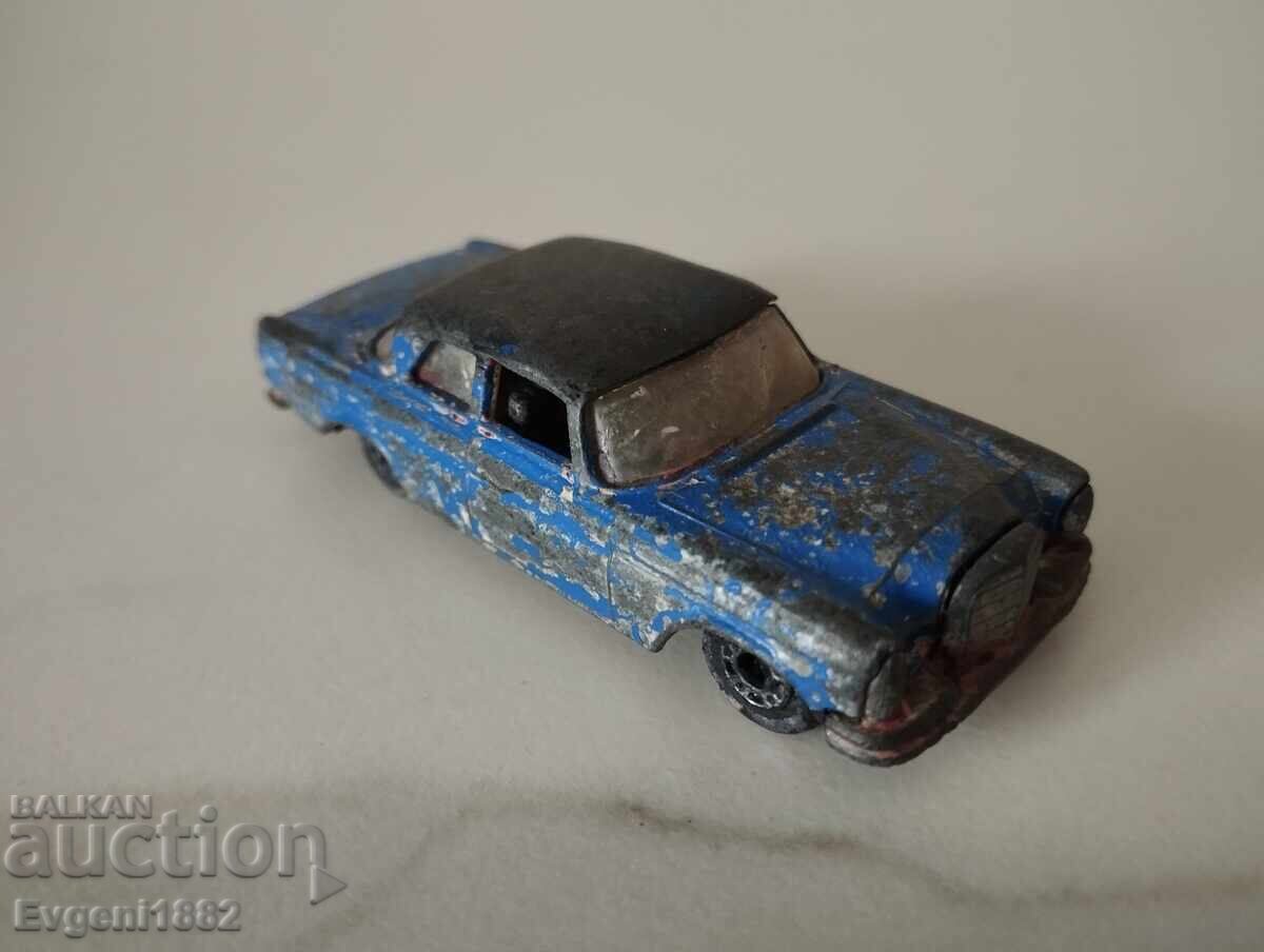 Mercedes 300 SE Matchbox made in Bulgaria Matchbox Car Mercedes 300 SE Matchbox made in Bulgaria Matchbox Car