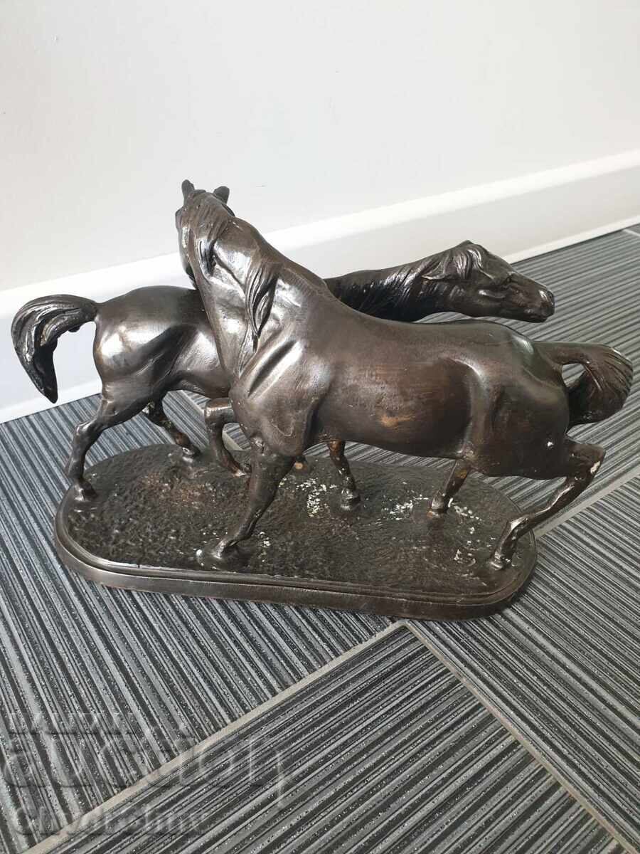 30cm-4kg Mene statuette-composition/figure with two horses with price € 600.00 | 1173.50 BGN 30cm-4kg Mene statuette-composition/figure with two horses with price € 600.00 | 1173.50 BGN