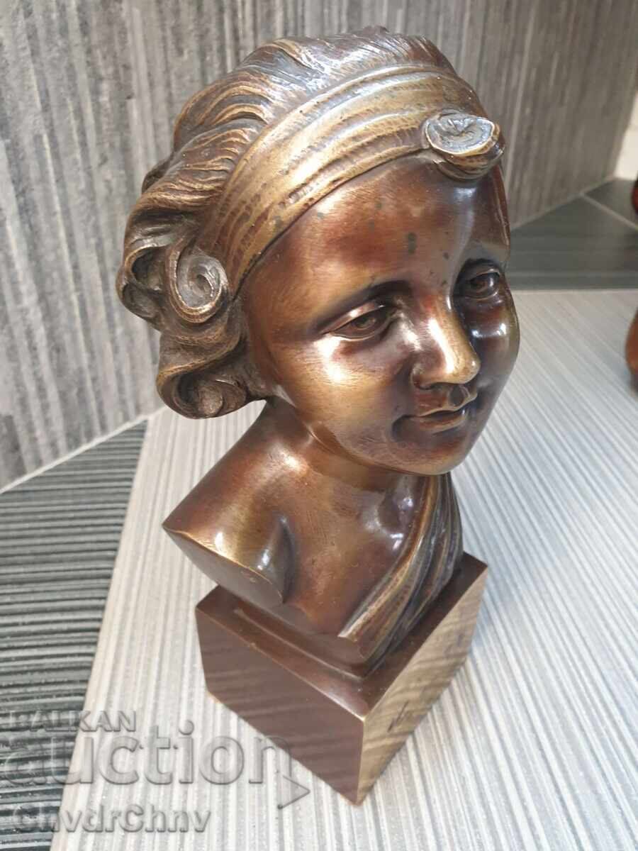 26sm-5kg αγαλματίδιο-προτομή/μπρούτζινο γλυπτό/φιγούρα κοριτσιού με τιμή € 450.00 | 880.12 BGN 26sm-5kg αγαλματίδιο-προτομή/μπρούτζινο γλυπτό/φιγούρα κοριτσιού με τιμή € 450.00 | 880.12 BGN