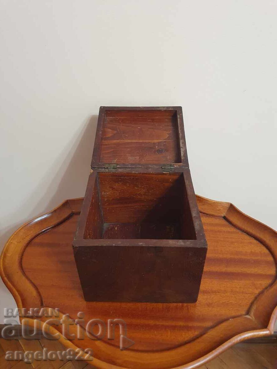 Licitație Cutie de bijuterii vintage din lemn!!!