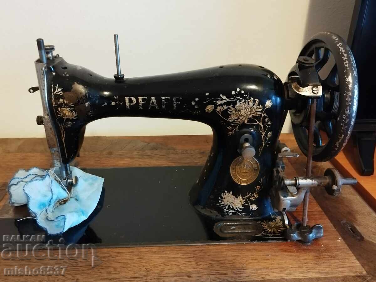 Delivery of Antique PFAFF sewing machine with original table - working