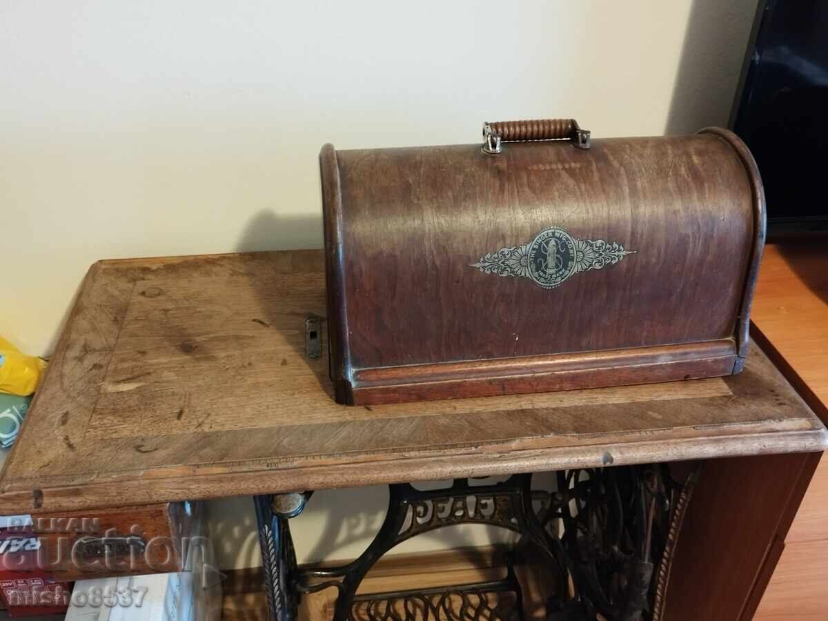 Antique PFAFF sewing machine with original table - working - 7