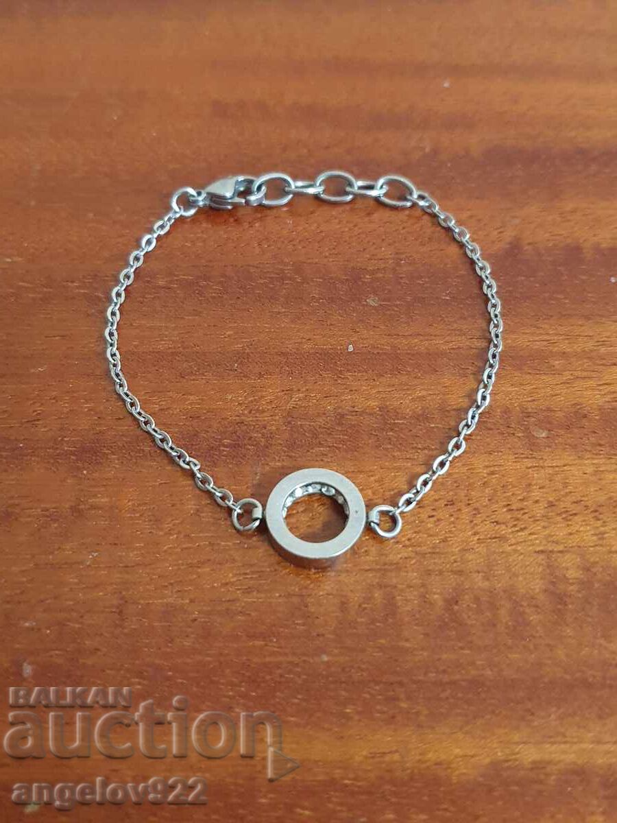 Bratara frumoasa!!! cu preț € 0.01 | 0.02 BGN