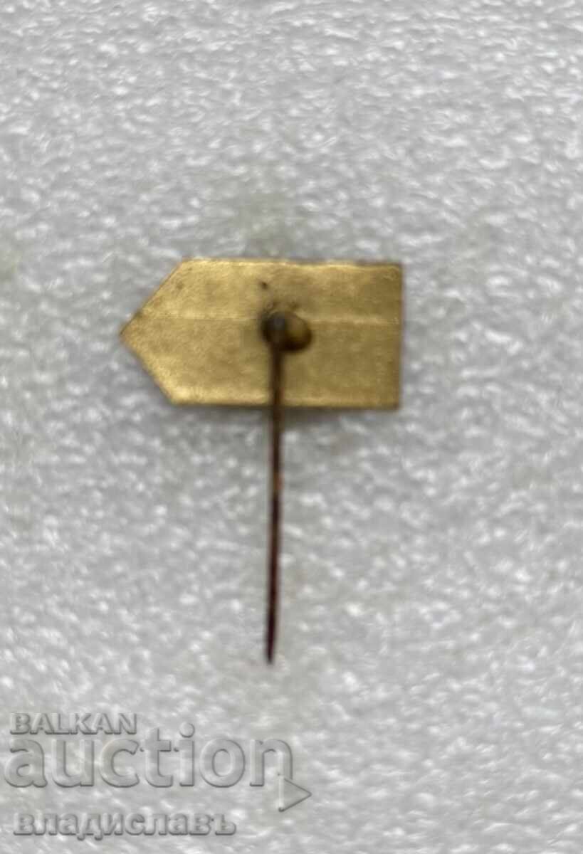 стара значка НРБ БТС Кърджали с цена € 4.00 | 7.82 лв.