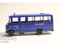 BREKINA H0 1/87 MERCEDES BENZ 508 VAN TRUCK MODEL