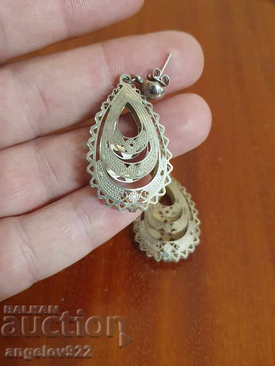 Frumoși cercei!!! cu preț € 0.01 | 0.02 BGN Frumoși cercei!!! cu preț € 0.01 | 0.02 BGN