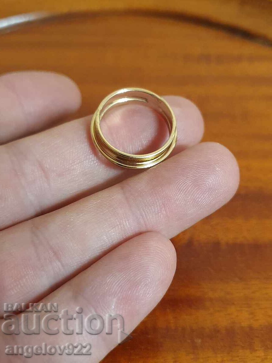 Красив пръстен!!!