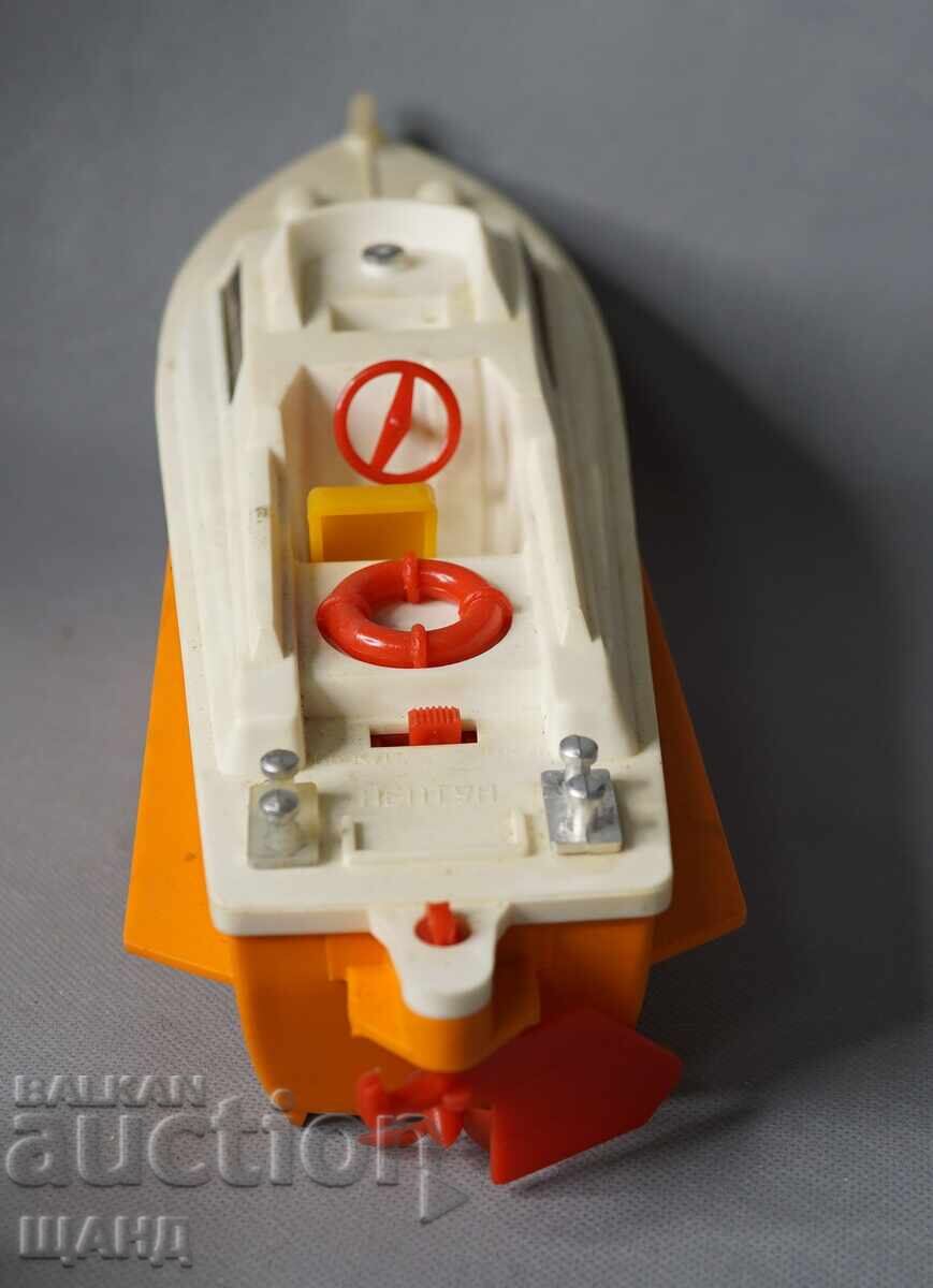 Delivery of Old Russian plastic toy model cutter boat ship Delivery of Old Russian plastic toy model cutter boat ship
