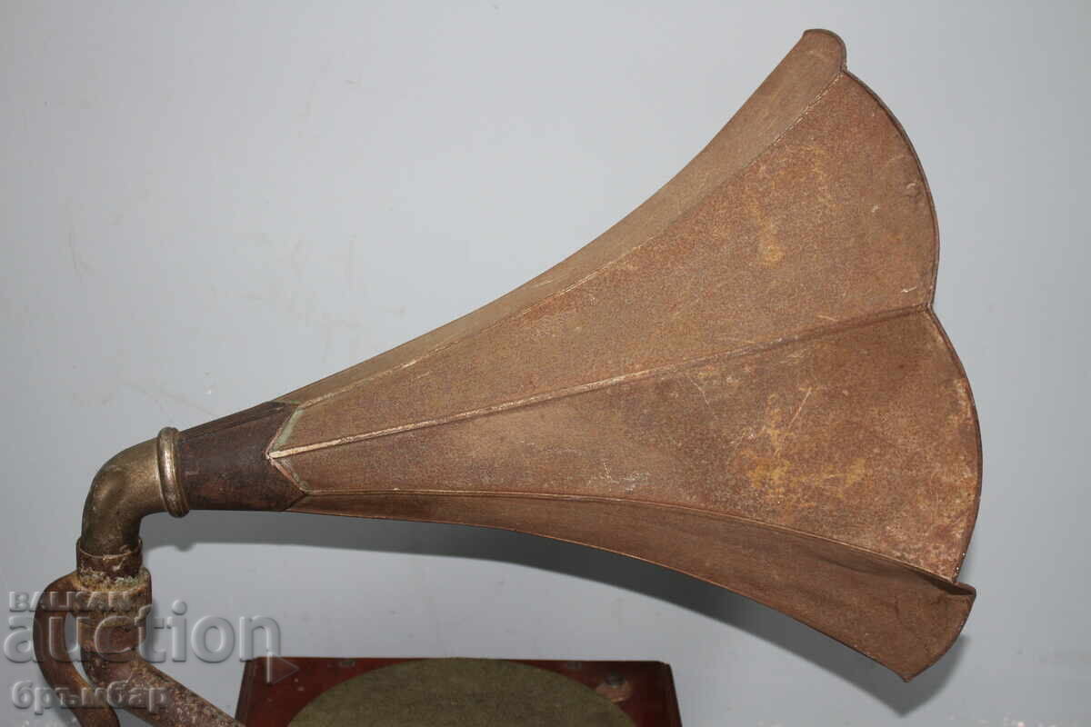 Δημοπρασία Αρχαίο γραμμόφωνο με χοάνη για διακόσμηση ή επισκευή Δημοπρασία Αρχαίο γραμμόφωνο με χοάνη για διακόσμηση ή επισκευή