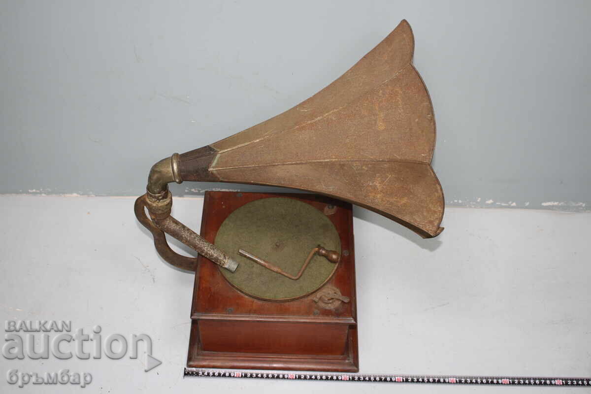 Αρχαίο γραμμόφωνο με χοάνη για διακόσμηση ή επισκευή Αρχαίο γραμμόφωνο με χοάνη για διακόσμηση ή επισκευή