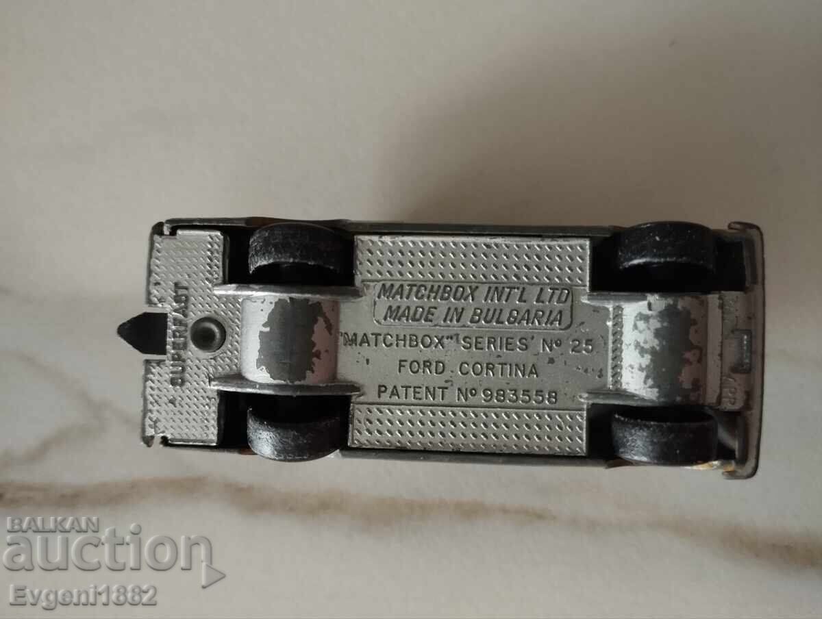 Ford Cortina Matchbox made in Bulgaria Matchbox Trolley - 7 Ford Cortina Matchbox made in Bulgaria Matchbox Trolley - 7