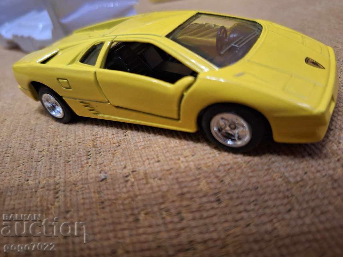 Παράδοση LAMBORGHINI DIABLO 1/40 Παράδοση LAMBORGHINI DIABLO 1/40