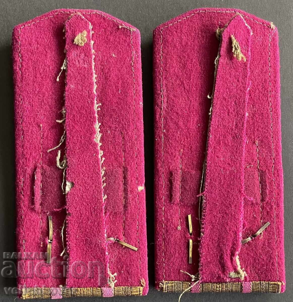 42492 България комплект пагони полковник от 50-те г. с цена € 25.00 | 48.90 лв. 42492 България комплект пагони полковник от 50-те г. с цена € 25.00 | 48.90 лв.