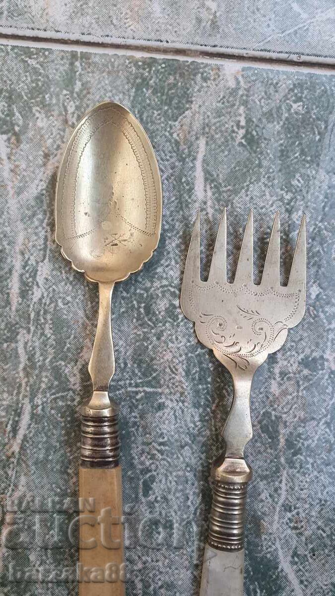 Δημοπρασία Δύο παλιά μαχαιροπήρουνα Δημοπρασία Δύο παλιά μαχαιροπήρουνα