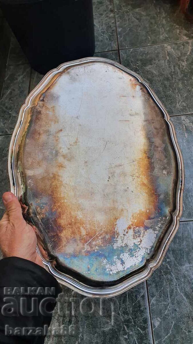 Μεγάλος ασημένιος δίσκος με τιμή € 16.00 | 31.29 BGN