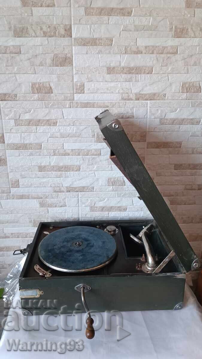 Стар български грамофон с манивела -Radio Electric -1930"г с цена € 160.00 | 312.93 лв.