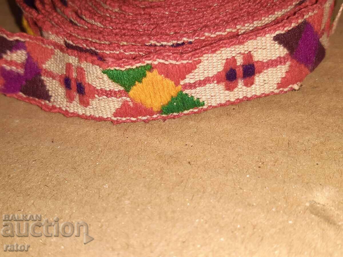 Auction Authentic woven and embroidered belt for traditional costume - 238 cm Auction Authentic woven and embroidered belt for traditional costume - 238 cm