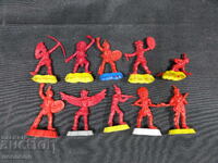 10 ΠΑΛΙΑ ΡΕΤΡΟ ΠΛΑΣΤΙΚΑ ΠΑΙΧΝΙΔΙΑ ΦΙΓΟΥΡΕΣ ΙΝΔΙΑΝΟΙ