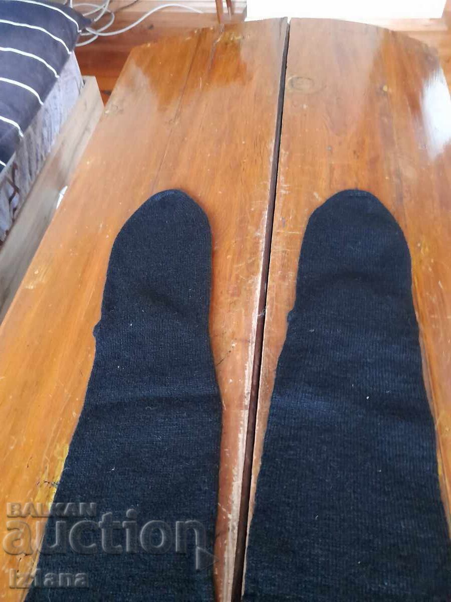 Licitație Șosete vechi de lână