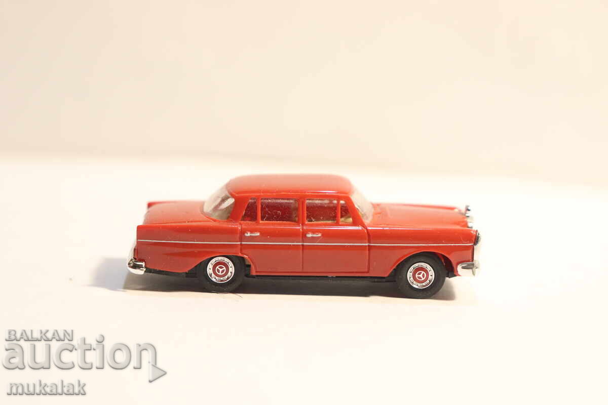 Παράδοση BUSCH H0 1/87 MERCEDES BENZ ΜΟΝΤΕΛΟ ΑΥΤΟΚΙΝΗΤΟ