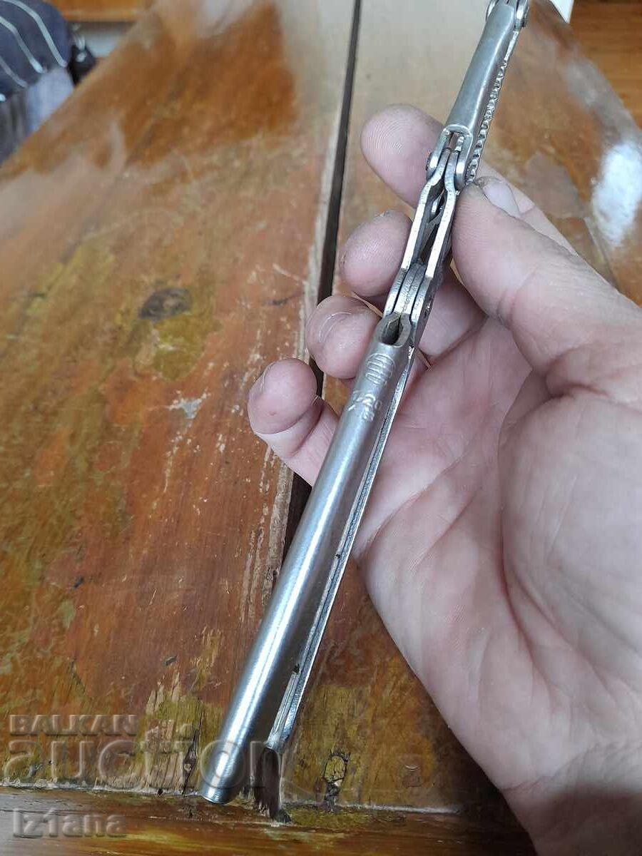 Delivery of Old nutcracker